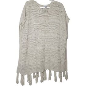 J. Jill cream colored knitted sweater. Short sleeves. Size M/L